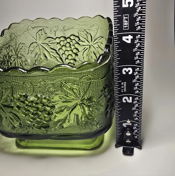 Indiana Glass Green Pressed Glass Grape Motif Square Planter - Picture 7 of 8